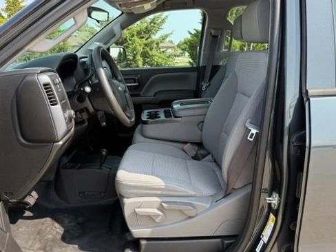 Used 2017 Chevrolet Silverado 2500 W/T AWD/4WD image 14