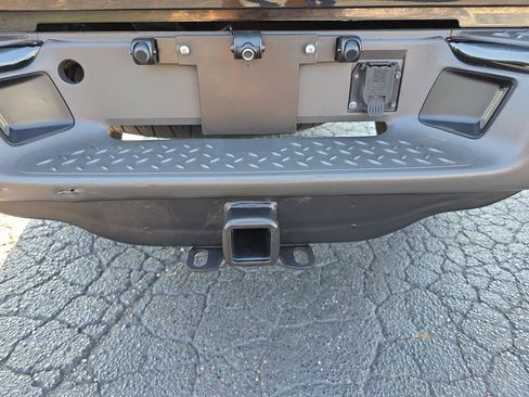 Used 2011 Chevrolet Colorado LT w/ Power Convenience Package AWD/4WD image 27