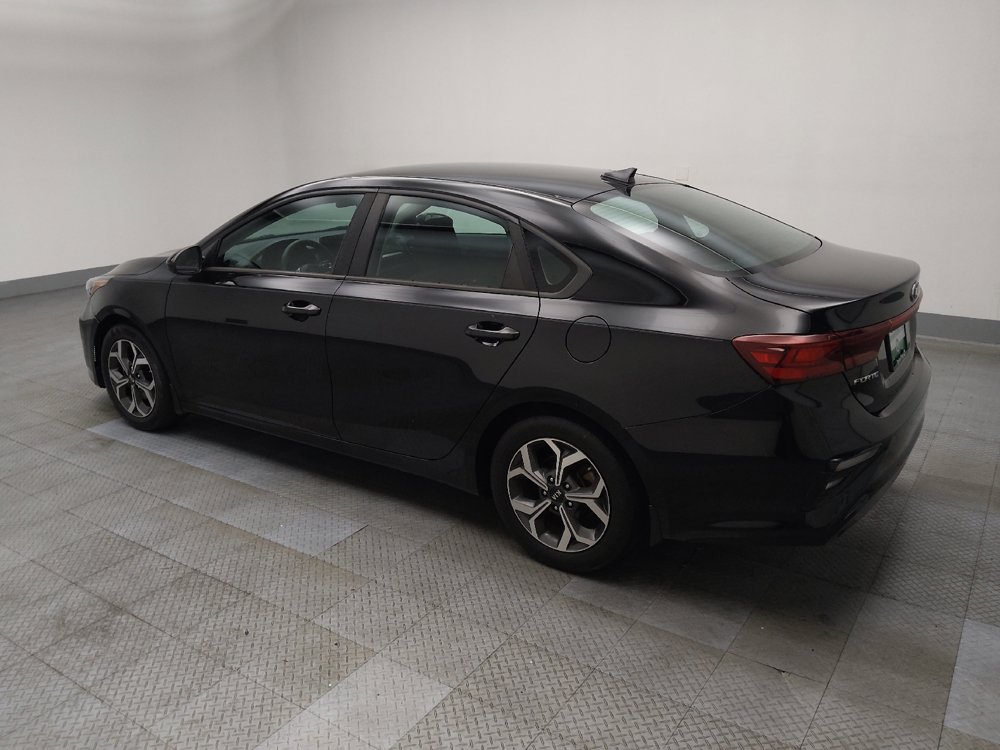 Used 2020 Kia Forte LXS FWD image 3