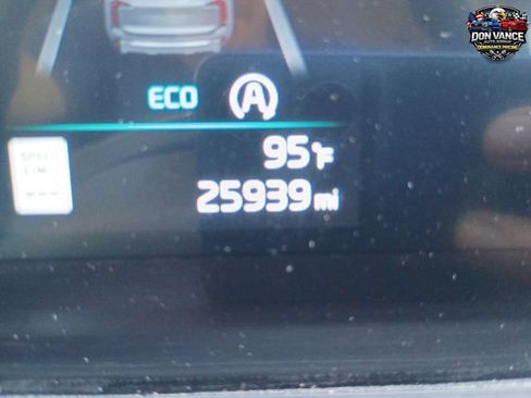 Used 2025 Kia Telluride S FWD image 16