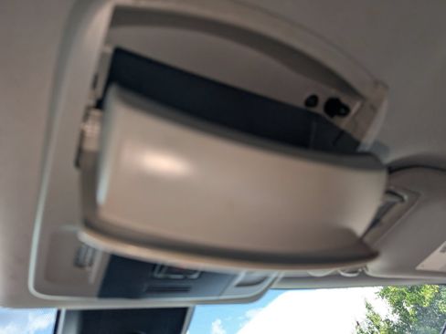 Used 2022 Toyota Camry SE FWD image 29