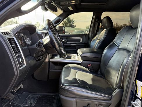 Used 2016 RAM 3500 Laramie Longhorn image 9