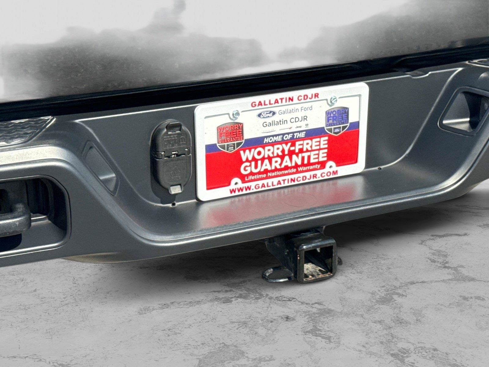 Certified 2023 Jeep Gladiator Sport AWD/4WD image 10