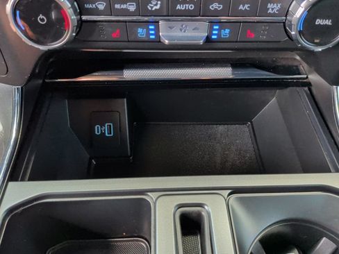 Used 2022 Ford F150 Lariat AWD/4WD image 33