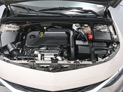 Used 2023 Chevrolet Malibu LT FWD image 9