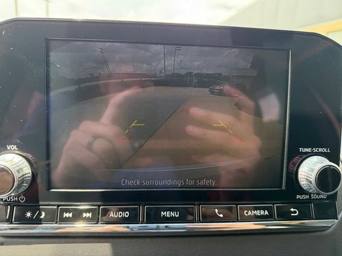 Used 2024 Mitsubishi Outlander ES AWD/4WD image 18