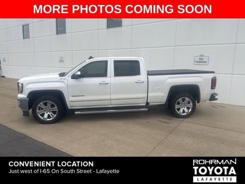 Used 2017 GMC Sierra 1500 SLT image 2