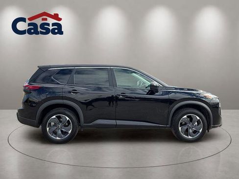Used 2025 Nissan Rogue SV FWD image 6