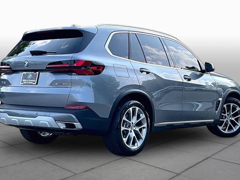 Used 2024 BMW X5 xDrive40i w/ Premium Package AWD/4WD image 12