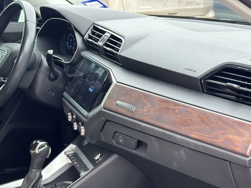 Used 2019 Audi Q3 2.0T Premium Plus image 27