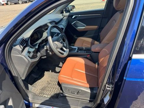 Certified 2025 Audi Q3 2.0T Premium w/ Convenience Package AWD/4WD image 34