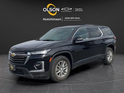 Used 2023 Chevrolet Traverse LT AWD/4WD image 2