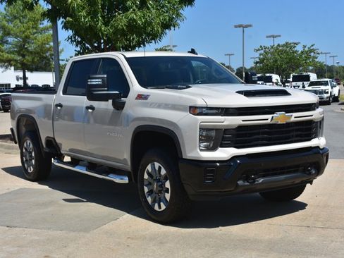 New 2026 Chevrolet Silverado 2500 Custom w/ Custom Value Package AWD/4WD image 3