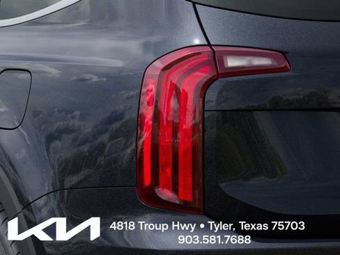 New 2025 Kia Telluride S FWD image 11