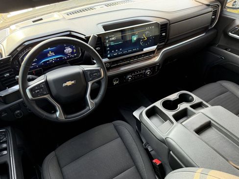 Used 2023 Chevrolet Silverado 1500 LT image 12