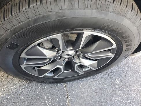 Used 2024 Chevrolet Silverado 1500 RST image 8