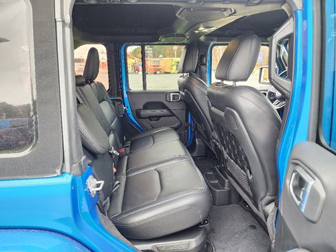 Used 2021 Jeep Wrangler Unlimited Rubicon 4xe w/ Cold Weather Group image 27