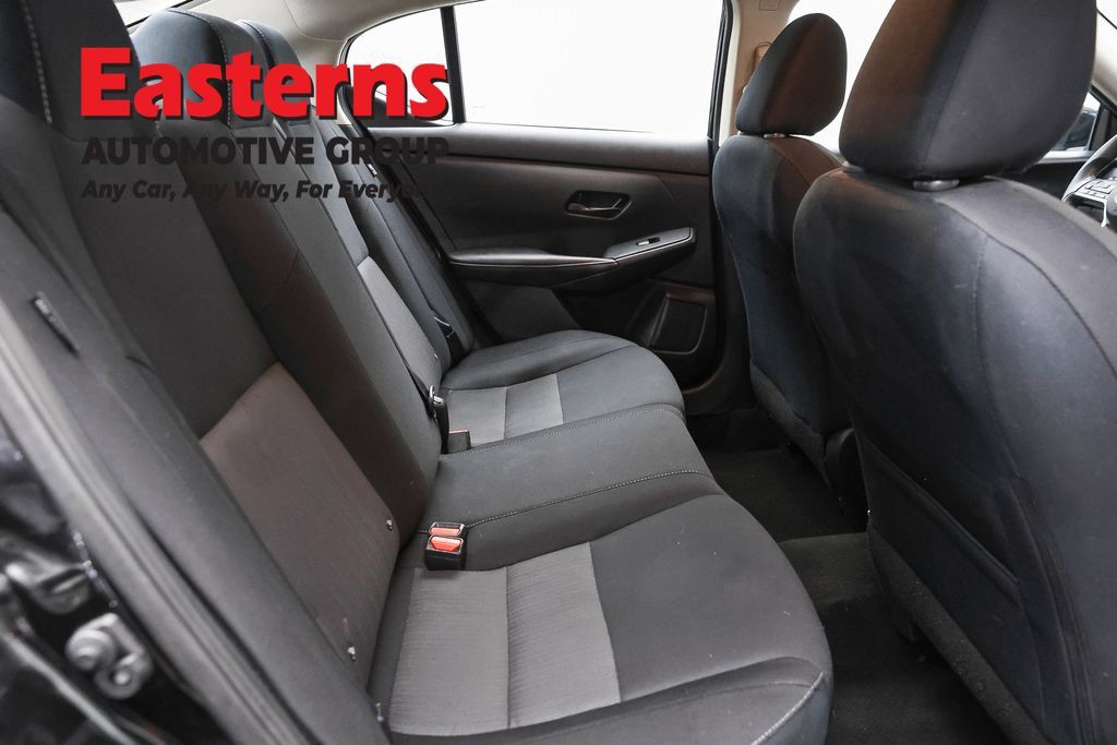 Used 2024 Nissan Sentra SV FWD image 23