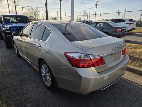 Used 2015 Honda Accord EX-L image 2