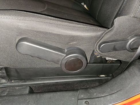 Used 2017 Jeep Wrangler Sport image 12