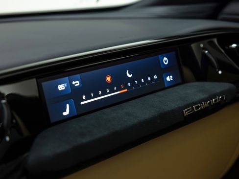 Certified 2025 Ferrari 12Cilindri image 26