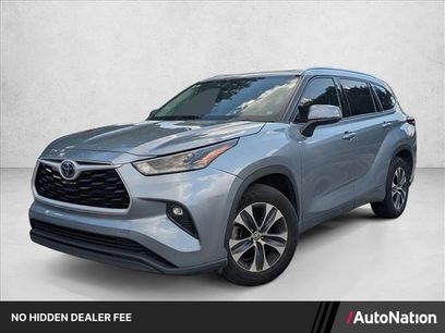 Used 2021 Toyota Highlander XLE
