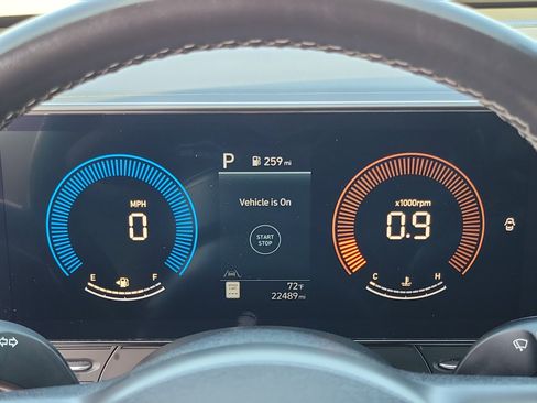 Certified 2024 Hyundai Kona SEL FWD image 11