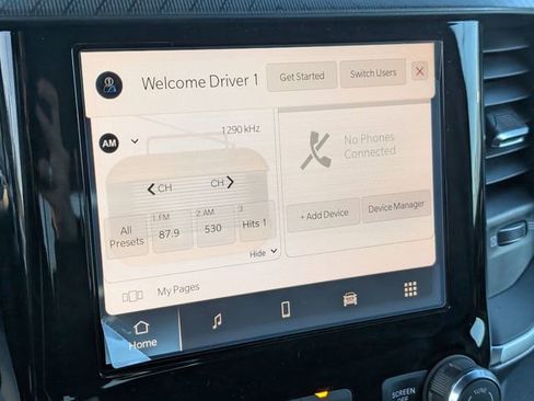 New 2026 RAM 1500 4x4 Crew Cab image 17