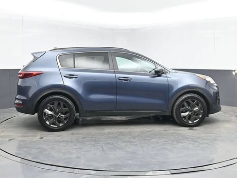 Used 2022 Kia Sportage Nightfall Edition FWD image 11
