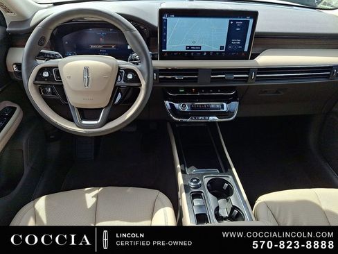 Certified 2023 Lincoln Corsair Reserve AWD/4WD image 11