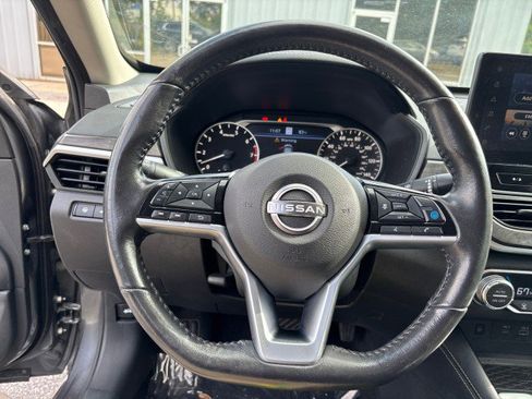 Used 2023 Nissan Altima 2.5 SL image 15