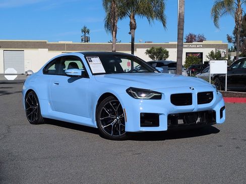 Used 2025 BMW M2 w/ Lighting Package image 2