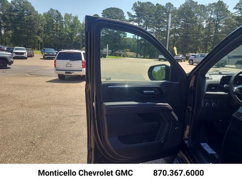 New 2026 Chevrolet Tahoe RST w/ Comfort Package AWD/4WD image 23