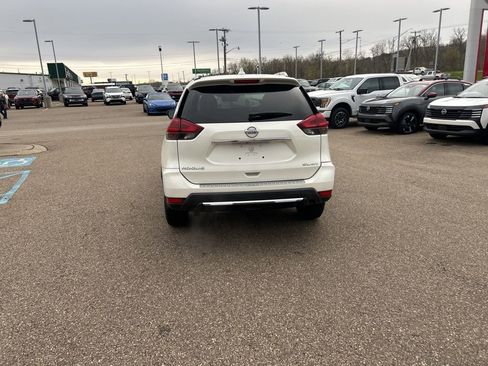 Used 2018 Nissan Rogue SL w/ Premium Package AWD/4WD image 5