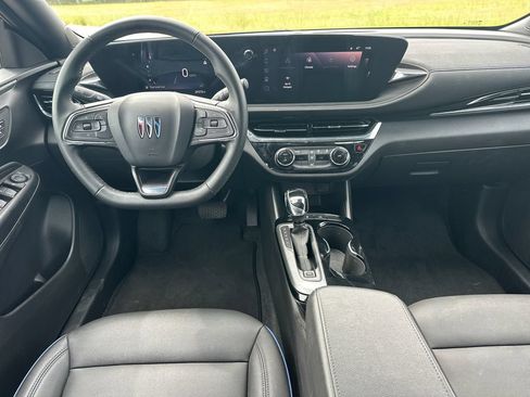 Used 2025 Buick Envista Sport Touring FWD image 22