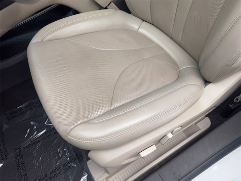 Used 2022 Lincoln Nautilus Reserve image 28