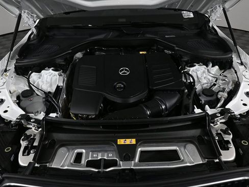 Certified 2025 Mercedes-Benz GLC 300 GLC 300 image 31