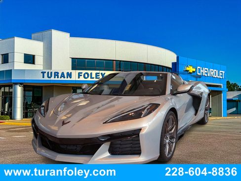 Used 2024 Chevrolet Corvette Z06 image 1