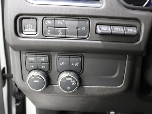 Used 2021 Chevrolet Tahoe High Country AWD/4WD image 8