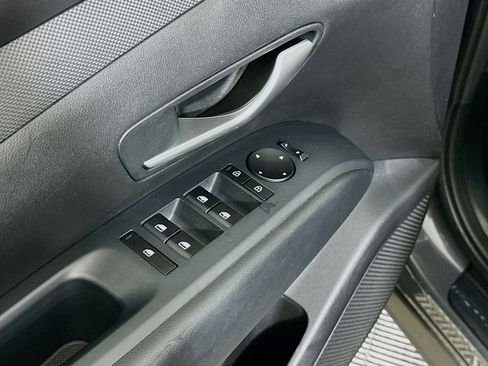 Used 2025 Hyundai Tucson SEL image 15