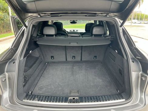 Used 2020 Porsche Cayenne Base image 23