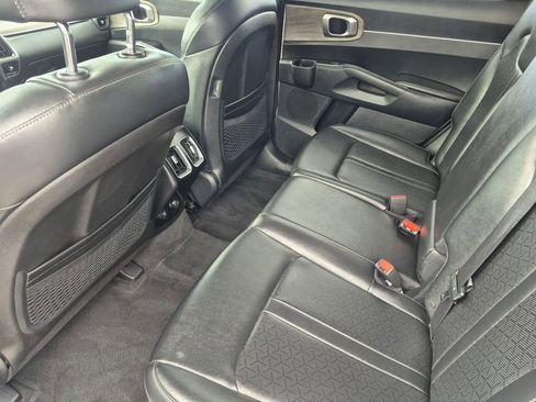 Certified 2023 Kia Sorento S AWD/4WD image 14