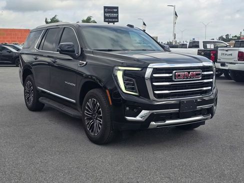 Used 2025 GMC Yukon Elevation RWD image 3