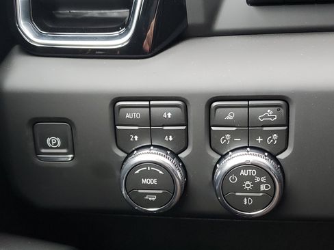 New 2026 GMC Sierra 2500 Denali w/ Denali Reserve Package image 25