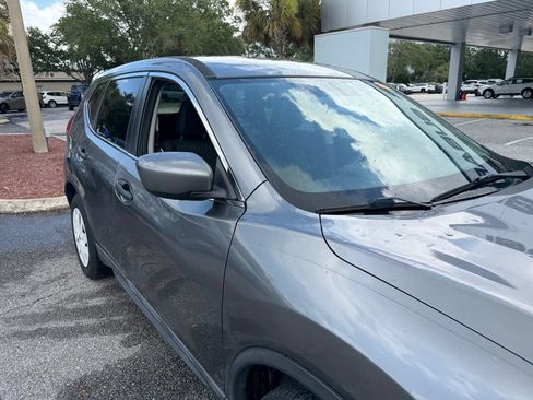 Used 2018 Nissan Rogue S FWD image 15