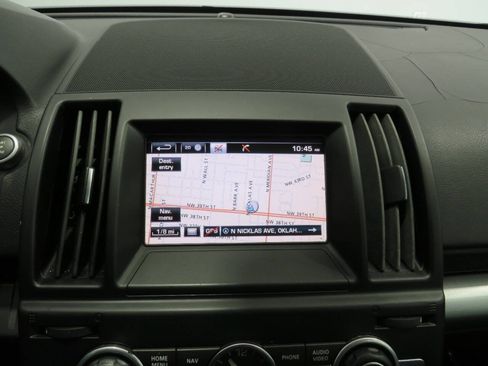 Used 2015 Land Rover LR2 AWD/4WD image 20