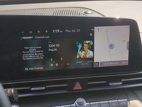 Certified 2024 Hyundai Elantra Limited FWD image 18