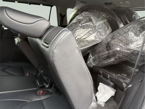 Used 2022 Toyota Highlander XLE image 21