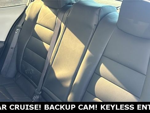 Used 2021 Toyota Corolla LE w/ Carpet Mat Package (TMS) image 19