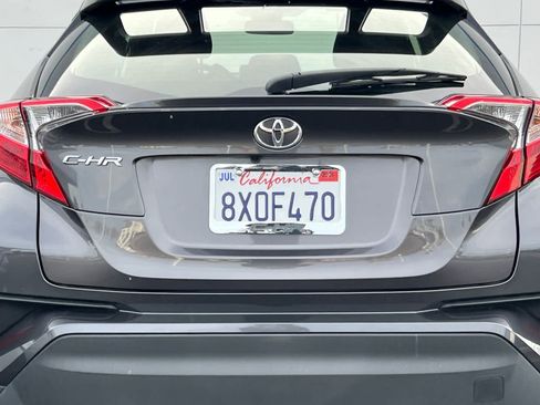 Used 2021 Toyota C-HR LE image 16